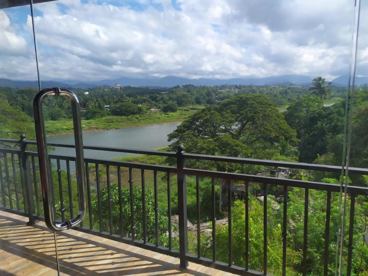 Mahaweli King'S Villa Kandy Exterior foto